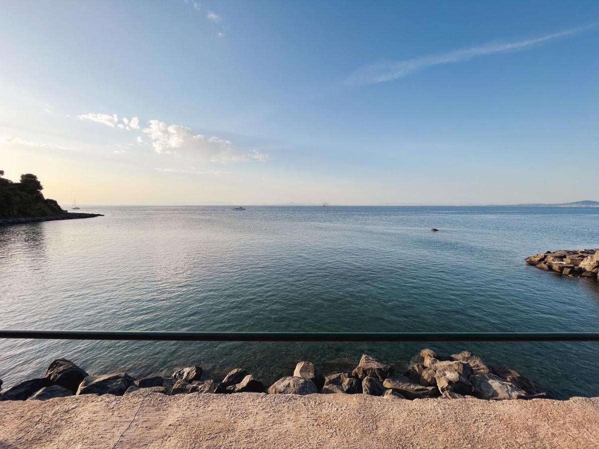 Nelinda Waterfront Accommodation Казамиччола-Терме Экстерьер фото