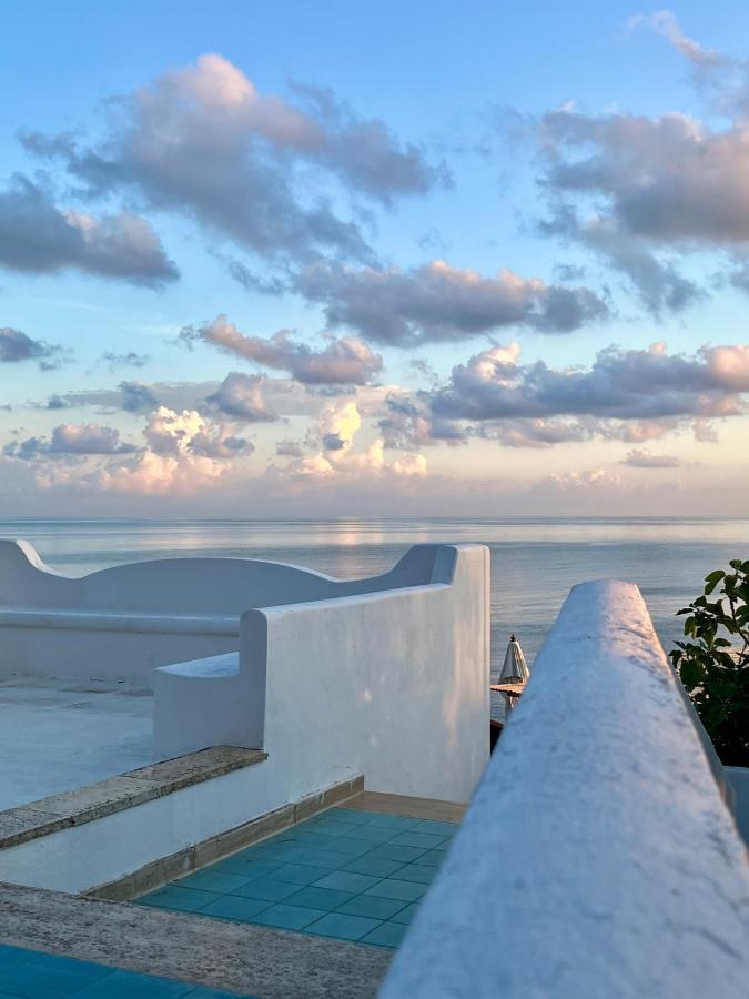 Nelinda Waterfront Accommodation Казамиччола-Терме Экстерьер фото